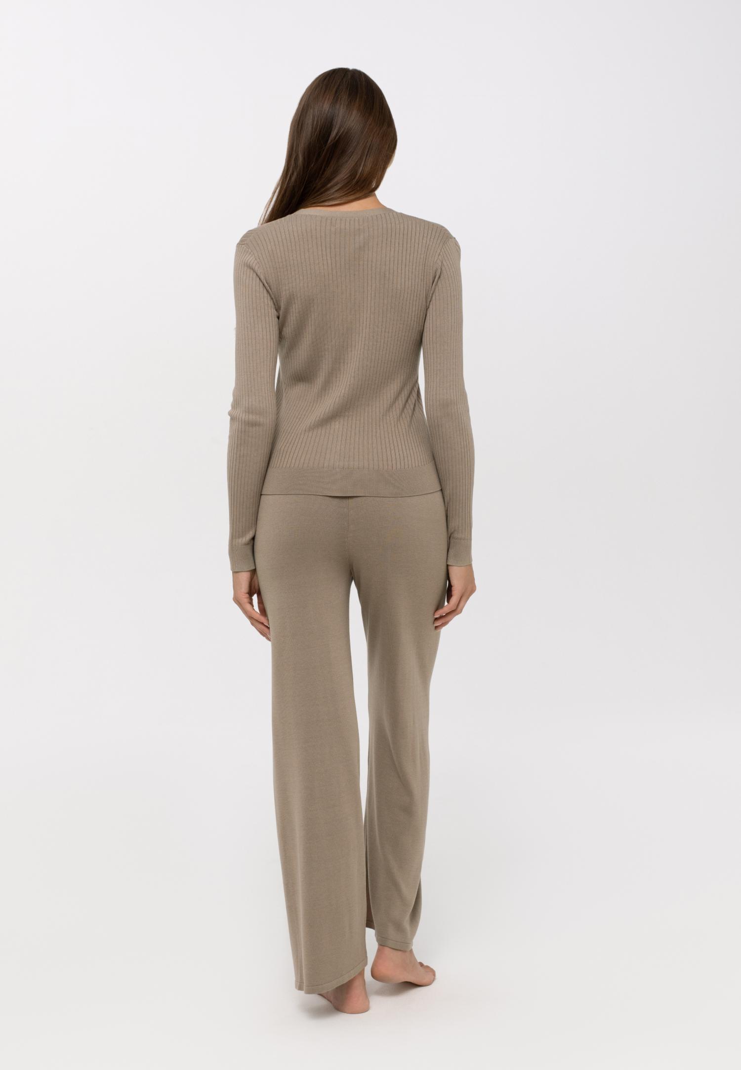 Кардиган на пуговицах S25-00SV0209 Marc & André